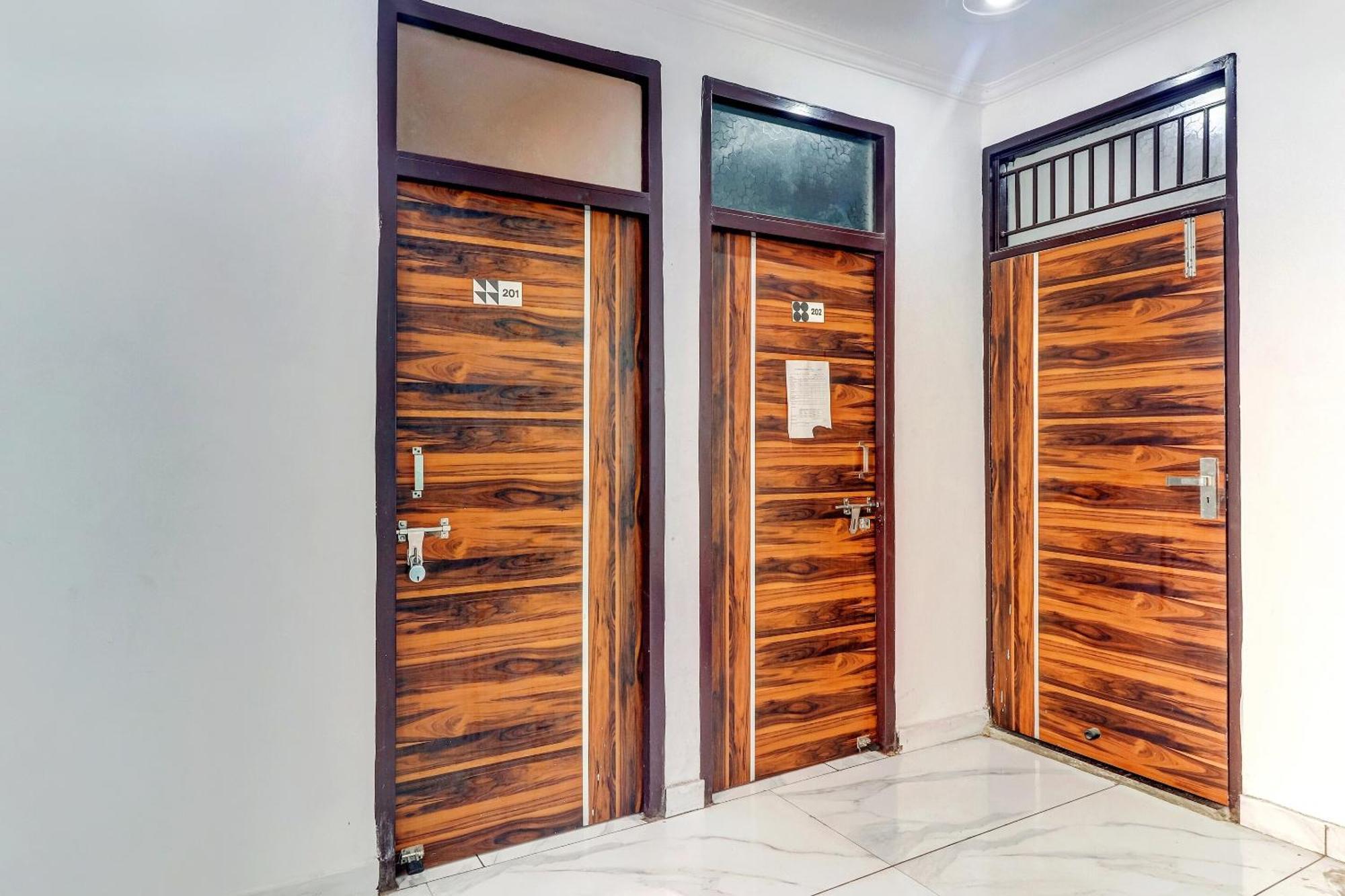 Hotel O Cozy Stay Delhi  Eksteriør bilde